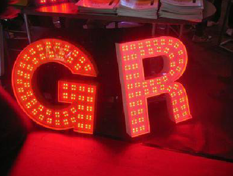 赣州LED发光字常见的安装误区。